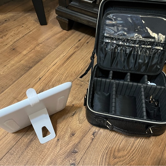 Travel Makeup Bag with Mirror - Picture 4 of 8